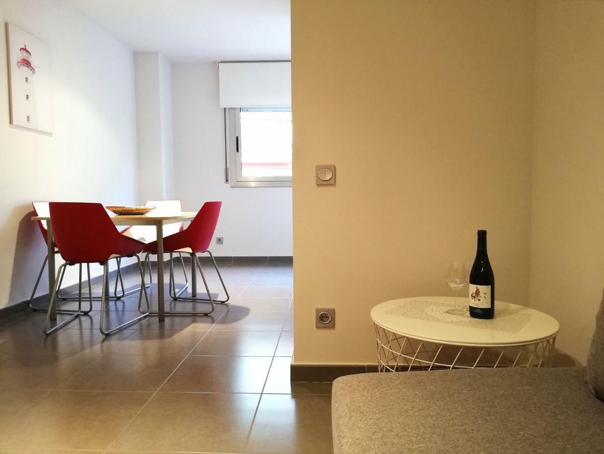 Mazi Apartments Nest Mataró Екстериор снимка